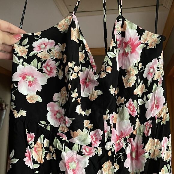 Halter Floral Summer Maxi Dress - Picture 2 of 7